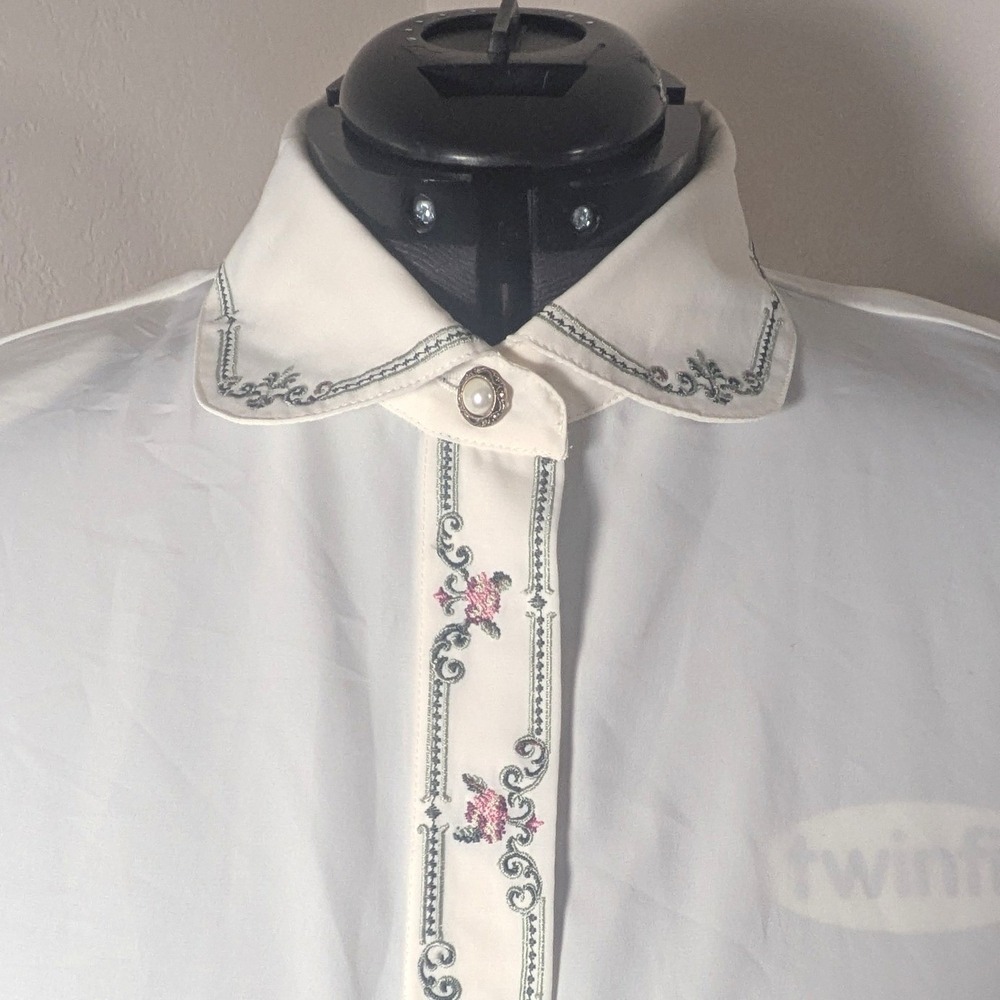 90s Light Academia Blouse Embroidered Peter Pan Collar Koret 18